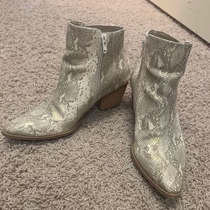 Coconut by Matisse  booties